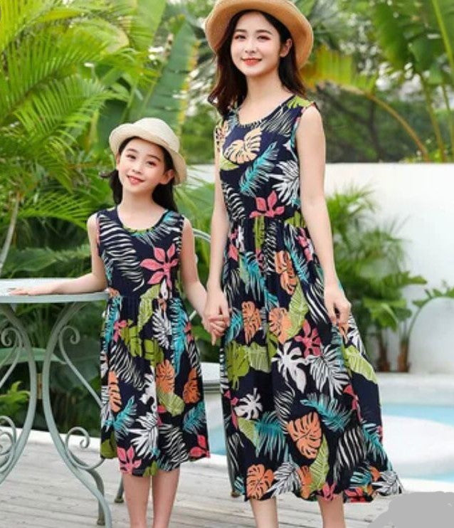 Black Banana Leaf Print Midi Dress